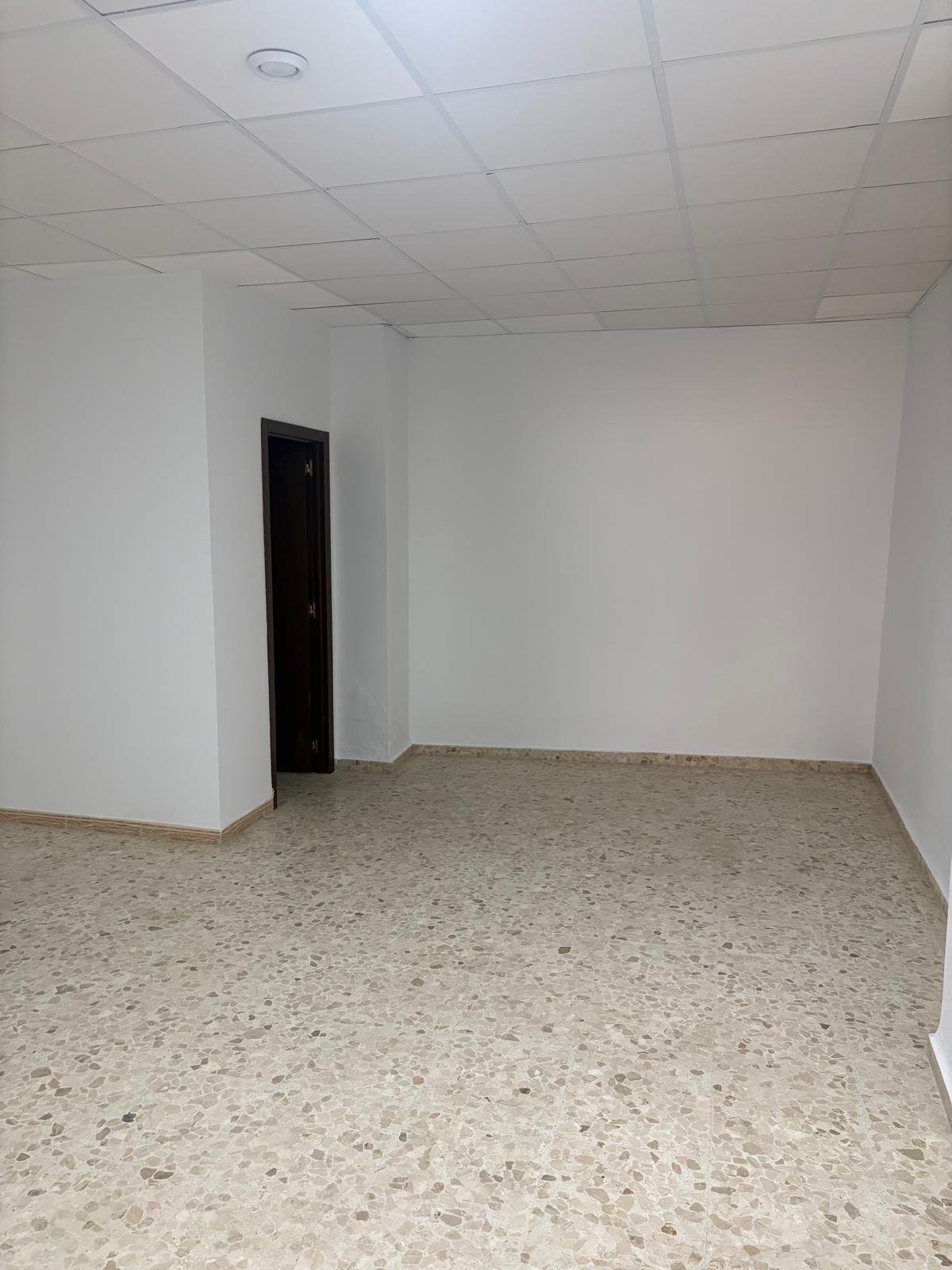 Local en Calle Río - Imagen 4